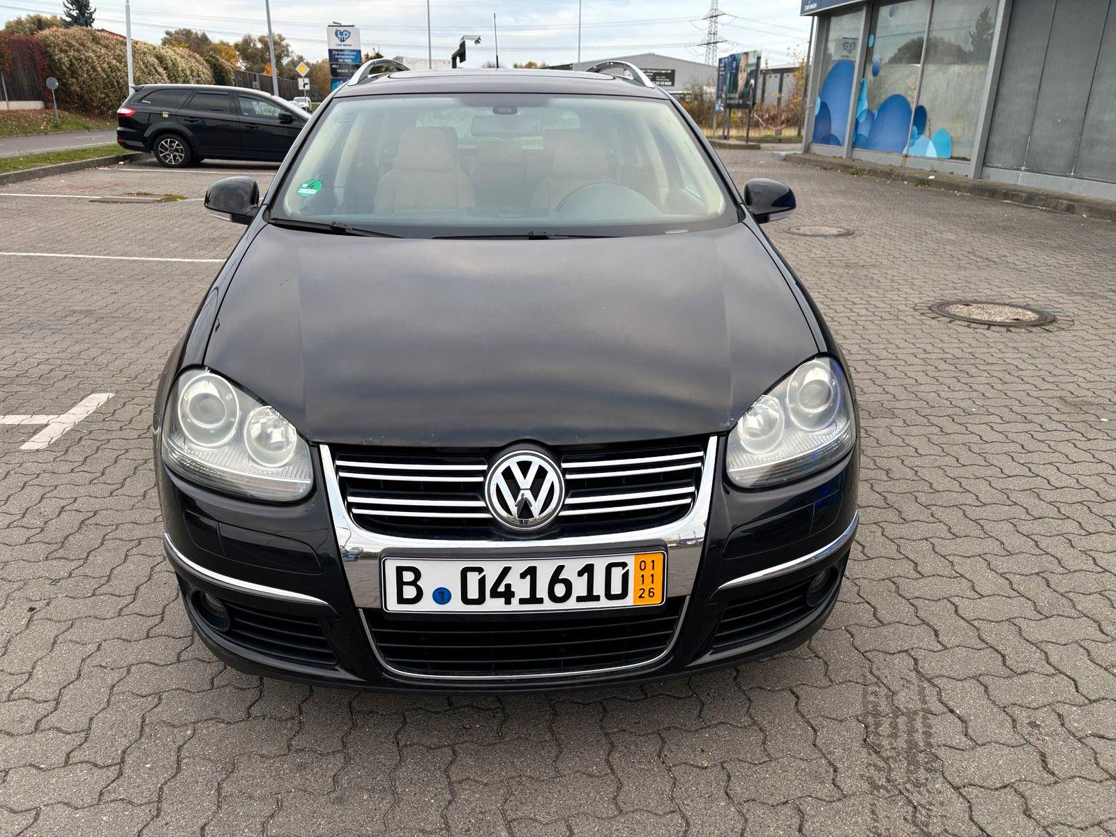 Volkswagen Golf 2008 — interior