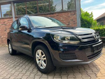 Volkswagen Tiguan - 8