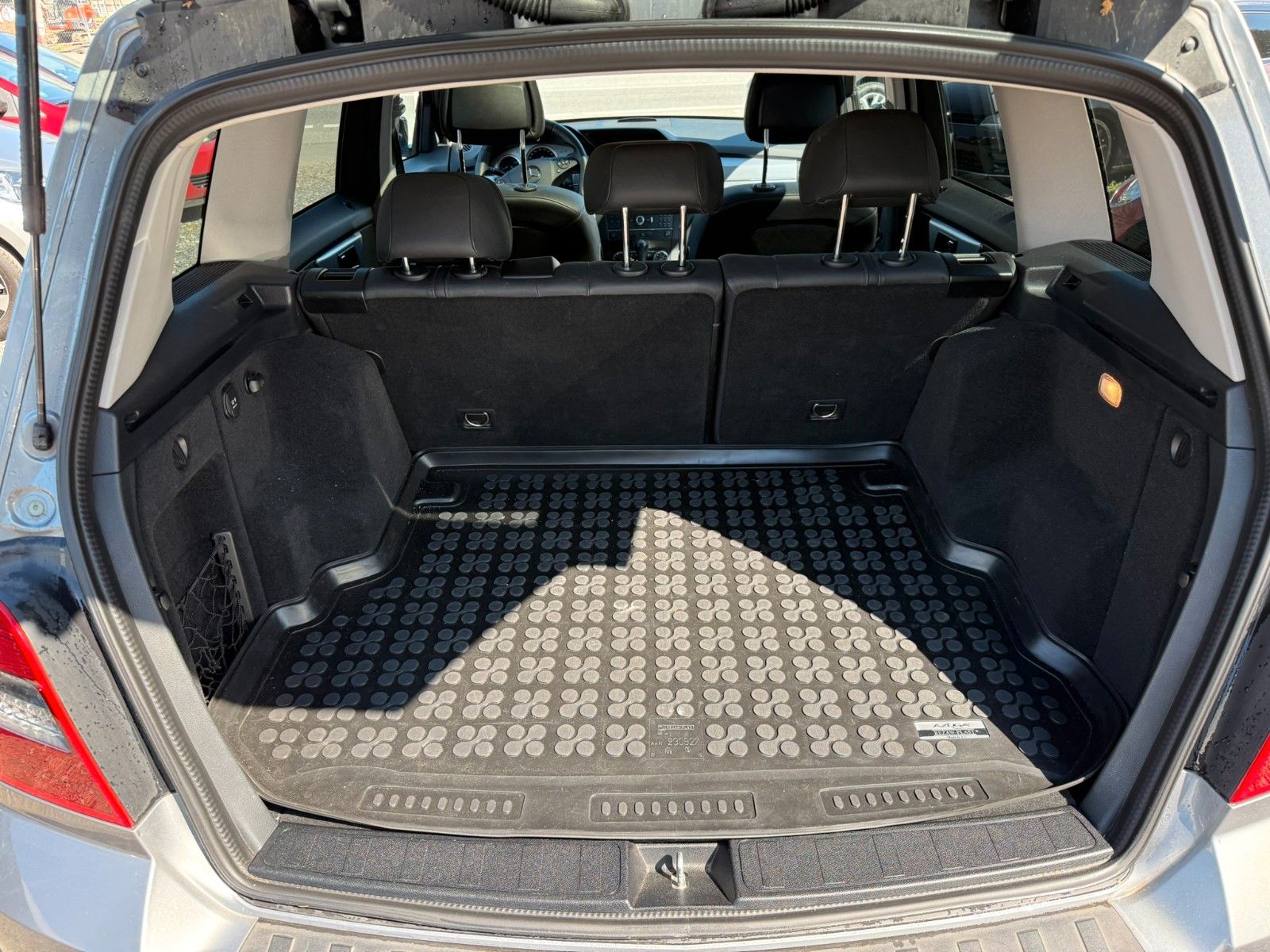 Fahrzeugabbildung Mercedes-Benz GLK 300 4Matic
