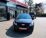 Chevrolet Cruze StationWagon 1.6l  KLIMA ZV+Funk Allwetter - Chevrolet Cruze: Kombi