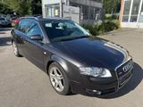 Audi A4 2.0 TDI (DPF) Avant S line - Audi A4 aus 2007: Line
