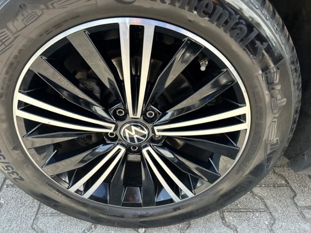 Fahrzeugabbildung Volkswagen Tiguan 2.0 TDI ACTIVE LED SHZ KLIMA APP-CONNECT