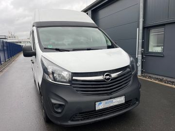 Opel Vivaro - 1