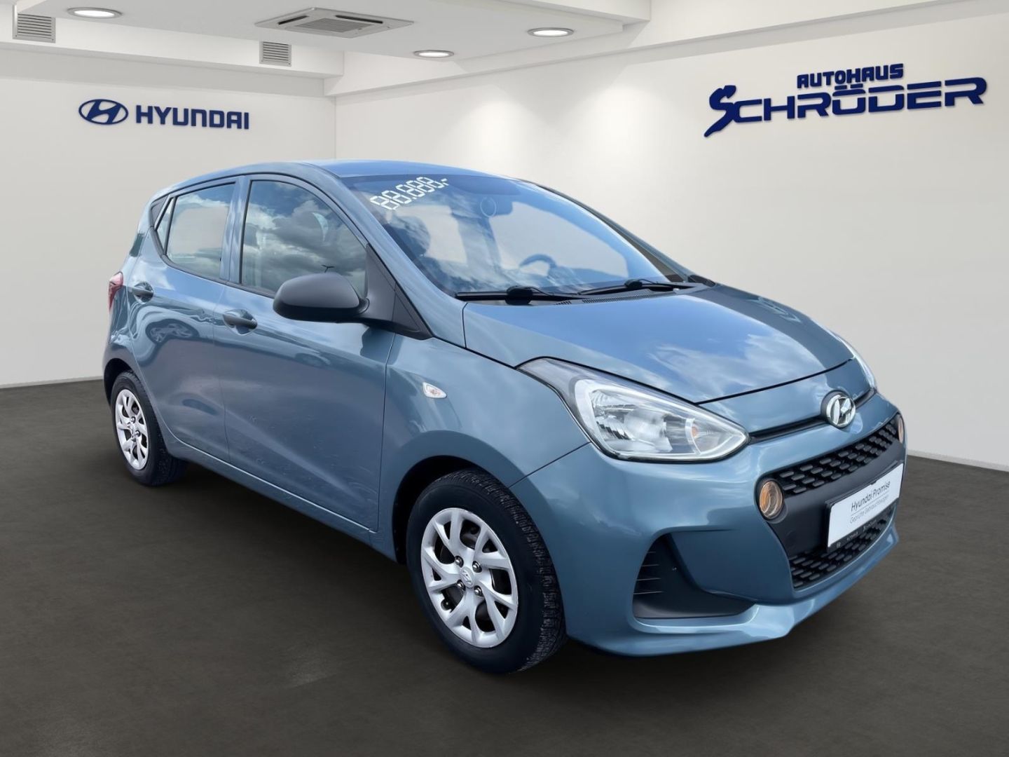Fahrzeugabbildung Hyundai i10 1.0 Select Plus-Paket Allwetterreifen