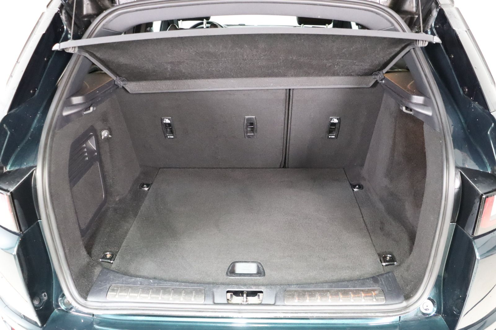 Fahrzeugabbildung Land Rover Range Rover Evoque 2.0 i4D HSE Dynamic