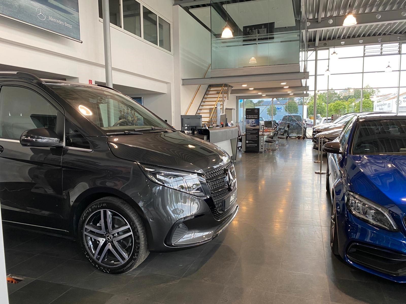 showroom-image-main