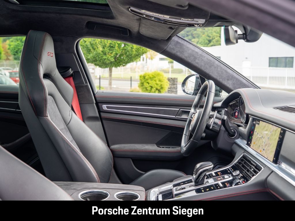 Porsche Panamera GTS