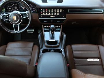 Porsche Cayenne - 4