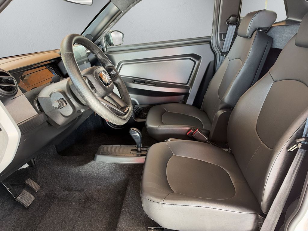 Ligier Myli R.EBEL V3 Max-Kamera- Appel Car-Play – Bild 11 von 16