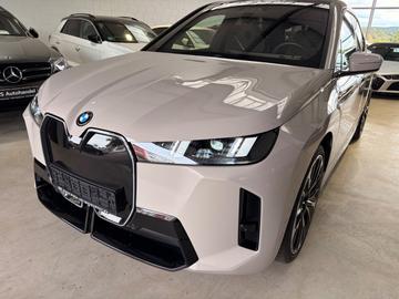 2025 BMW IX 照片 6