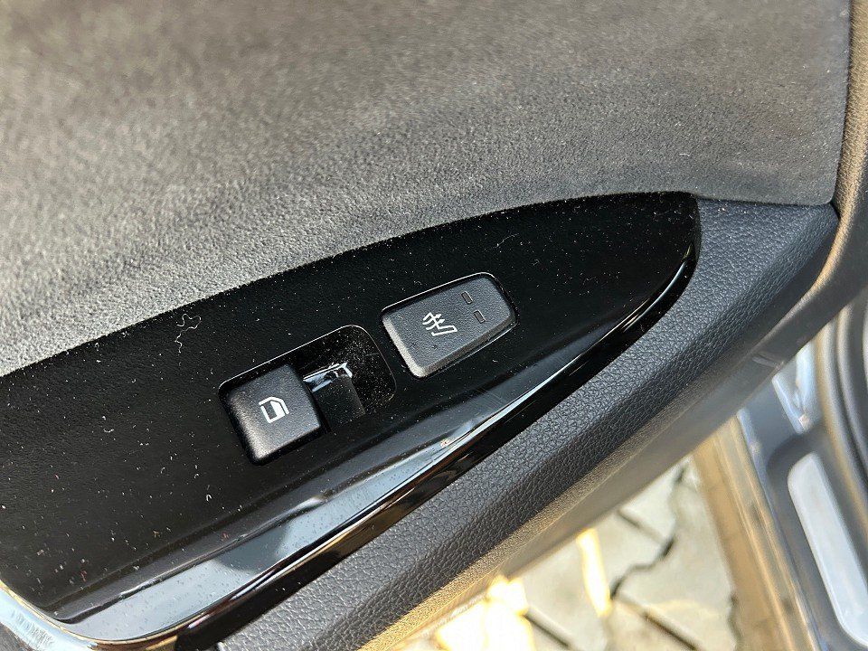 Fahrzeugabbildung Kia SPORTAGE PHEV 1.6 AWD GT-LINE GARANTIE29 360+H&K