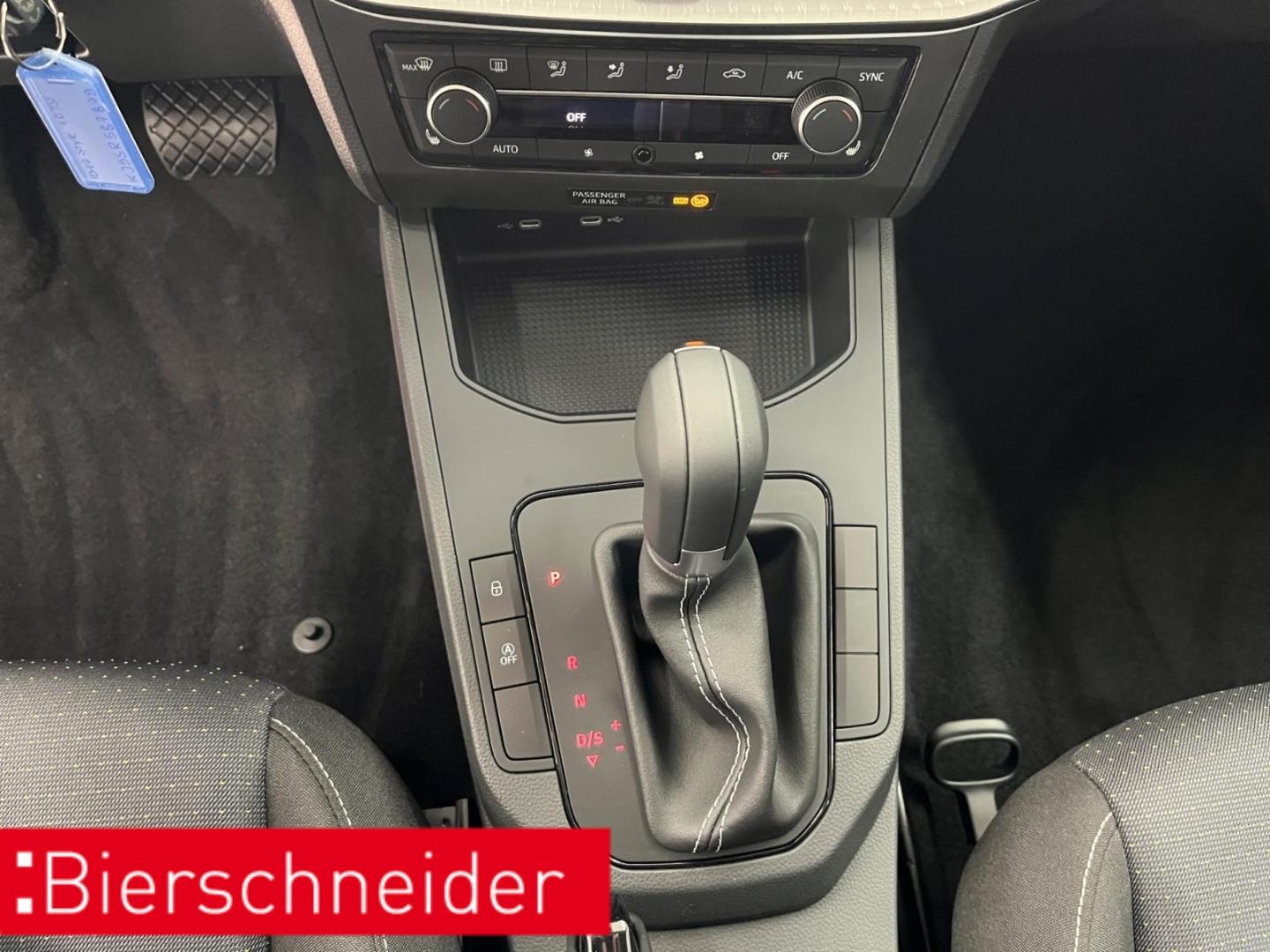 Seat Ibiza 1.0 TSI DSG Road Edition NAVI SHZ PDC