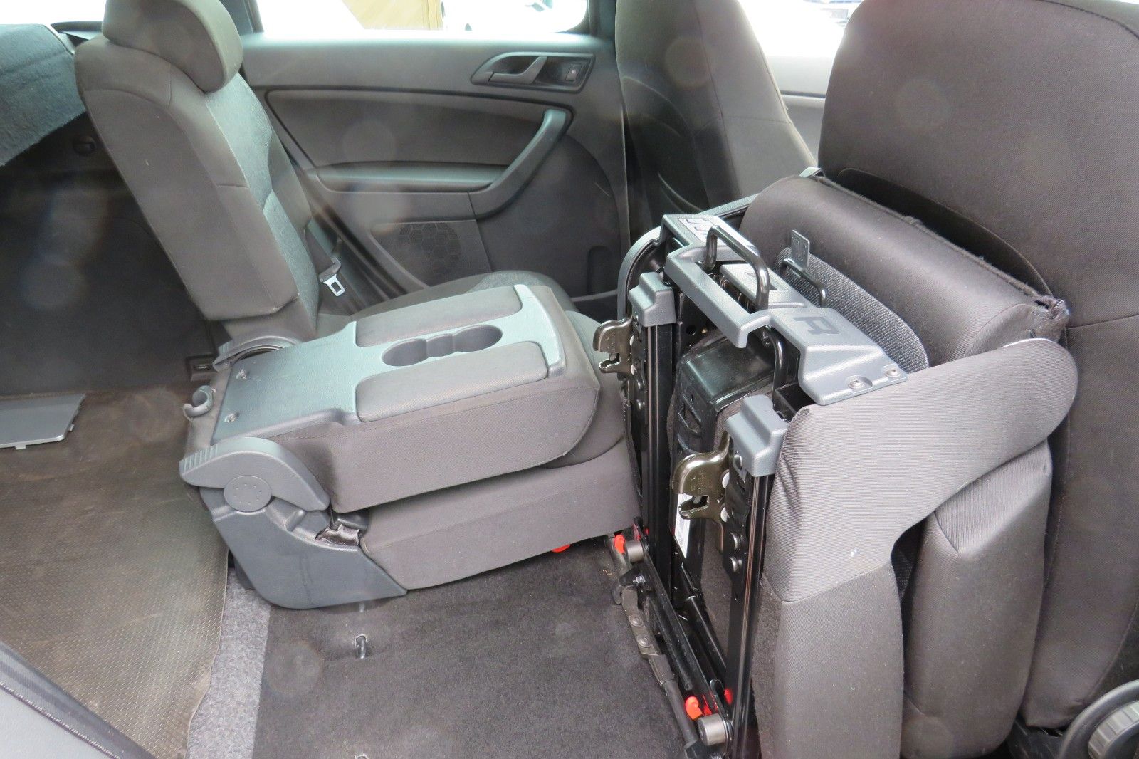 Fahrzeugabbildung SKODA Yeti Cool Edition TSI DSG AHK PDC GRA 1.HAND