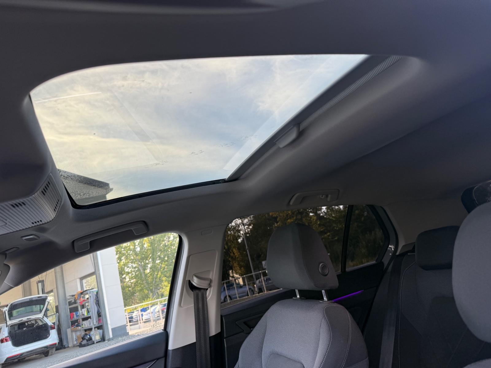 Volkswagen Golf VIII Lim. Style Matrix/Pano/StandHZ/HUD/Kam, миниатюра 4