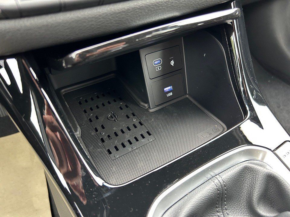 Fahrzeugabbildung Hyundai i30 MY25 1.5T 48V ADVANTAGE LED+NAVI 5J-GARANTIE