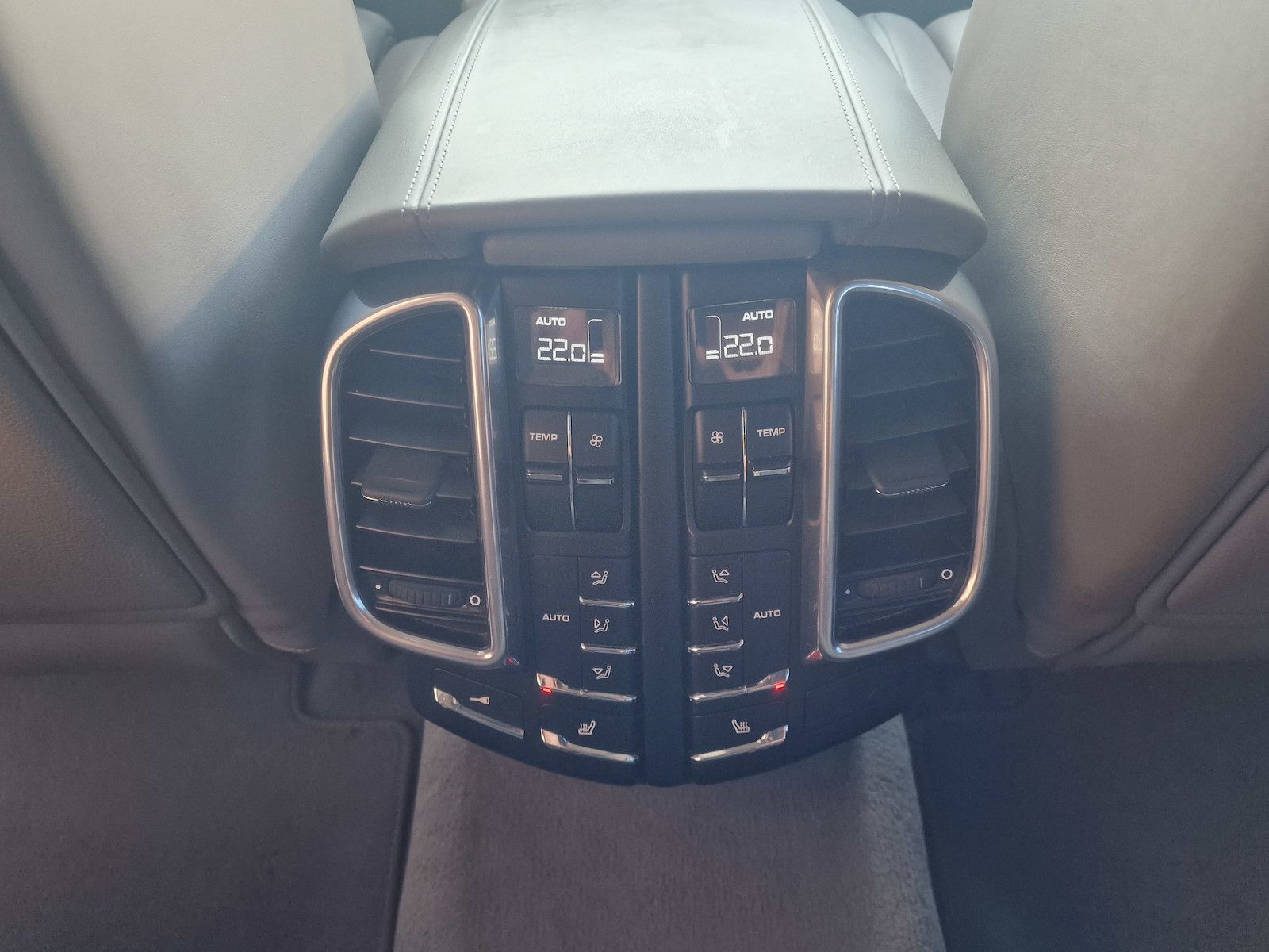 Porsche Cayenne Turbo foto 16