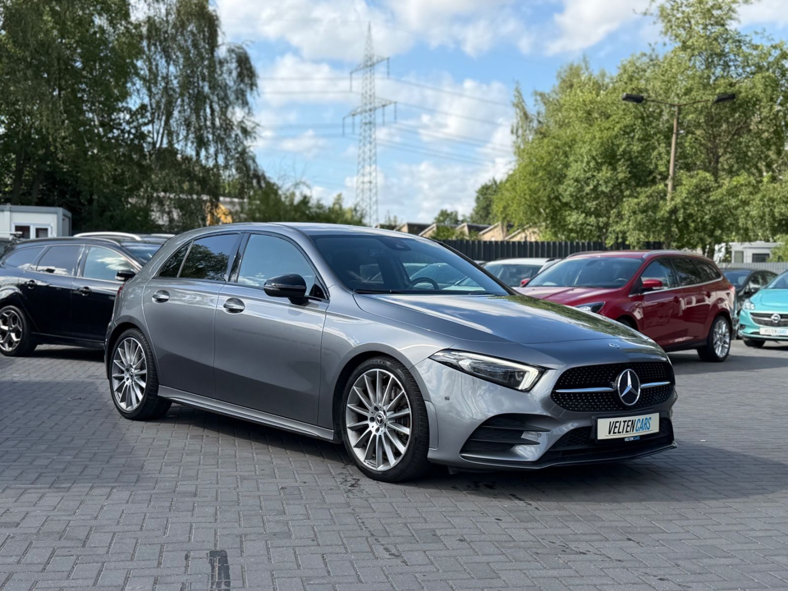 MERCEDES-BENZ A 200 AMG LINE*SHZ*360GRAD*FULL LED*ACC*