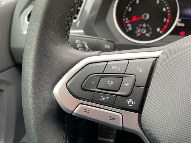 Tiguan 1.5 TSI ACTIVE NAVI TEL LED ACC Rückfahrk