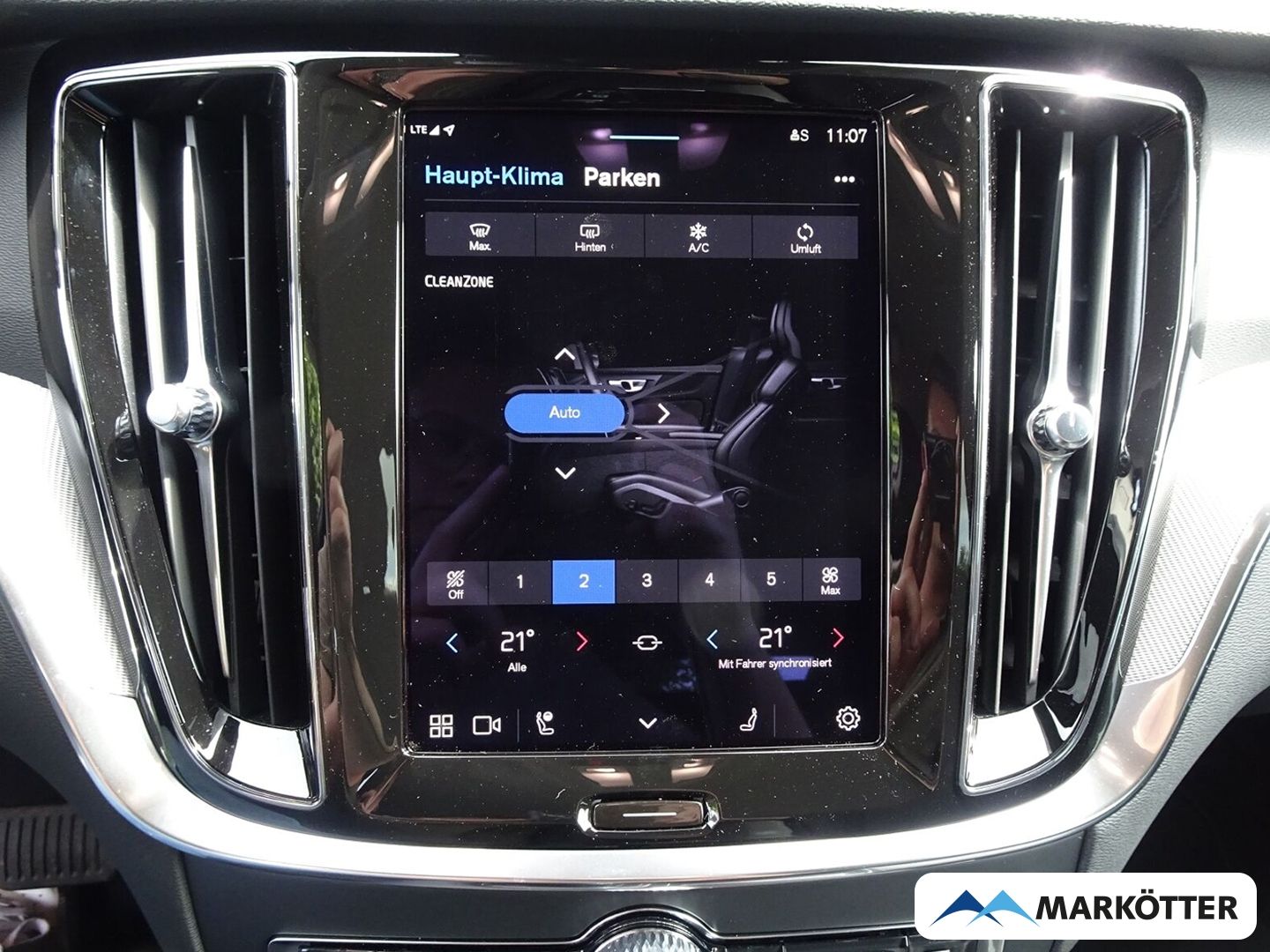 Volvo V60 T6 Plus Dark ACC/CAM/BLIS/4xSHZ/LHZ foto 24