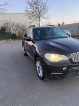 BMW X5 2012 - BMW 520 mit Diesel-Antrieb: Geländewagen, Automatik