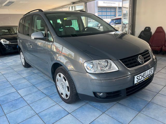 Volkswagen Touran 2,0 Ltr.-110 kW 16V FSI Trendline 7 Sit.