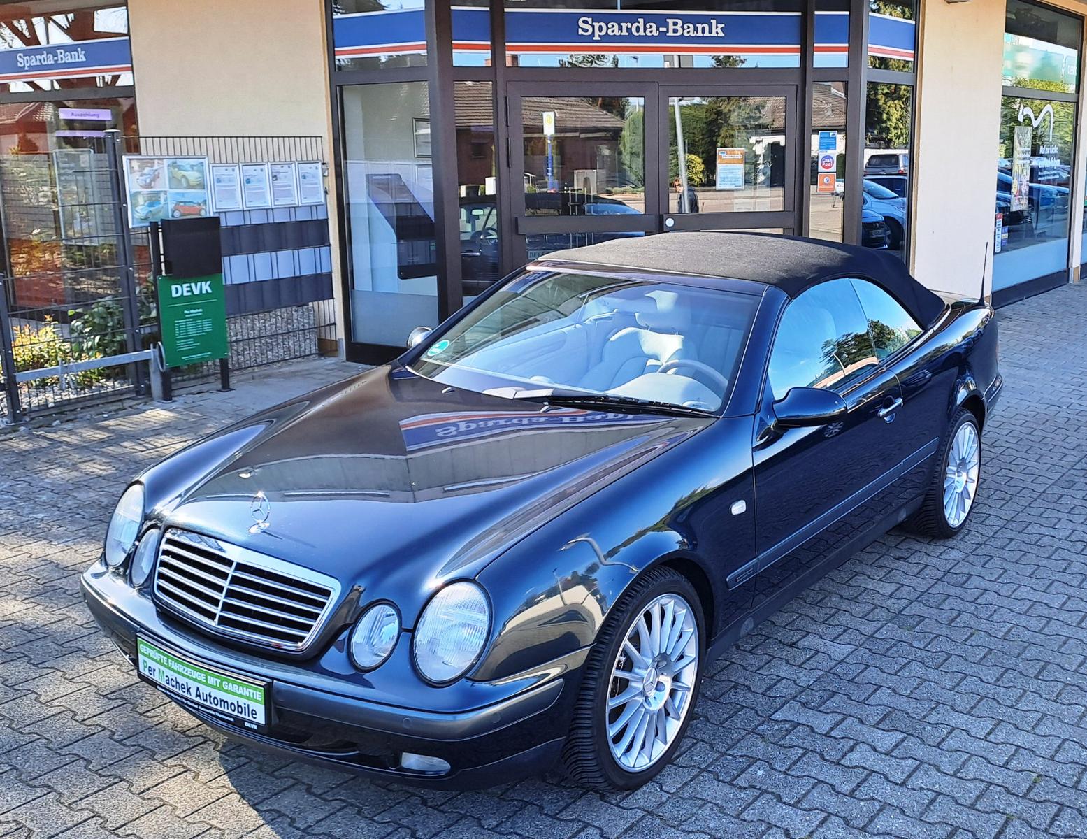 Mercedes-Benz CLK 230 KOMPRESSOR ELEGANCE Grosser Service neu!