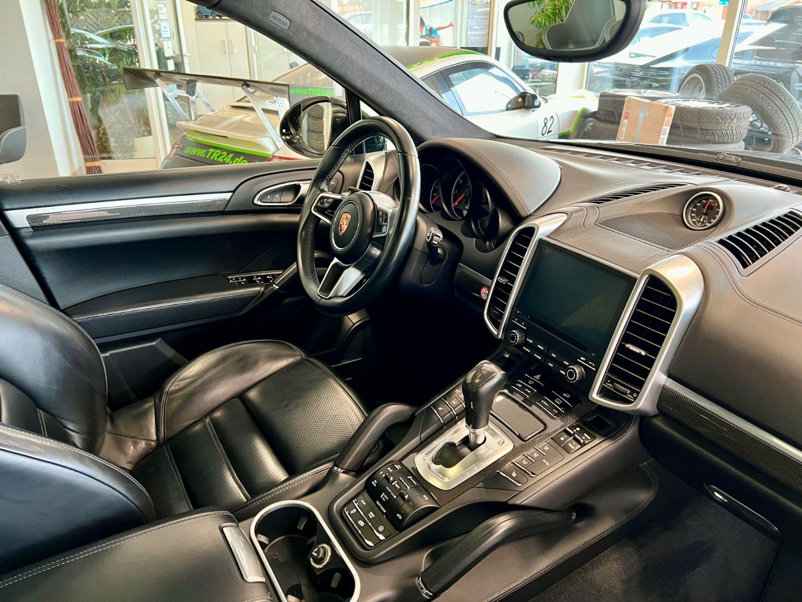 Fahrzeugabbildung Porsche Cayenne Turbo S SportDesign/Panorama/21Zoll