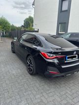 BMW i4 eDrive35 M Sport M Sport Headup SHZ 360 Grad  - BMW i4 von privat
