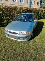 Mitsubishi Space Star - Mitsubishi Space Star: Kombi