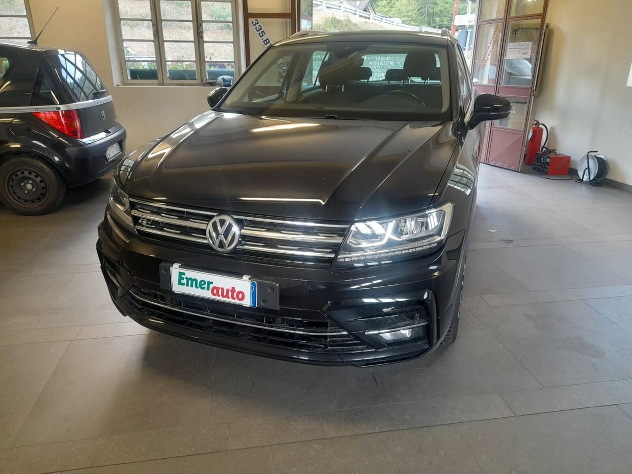 Volkswagen Tiguan 2.0 TDI SCR 4MOTION Sport R-Li imagem 3