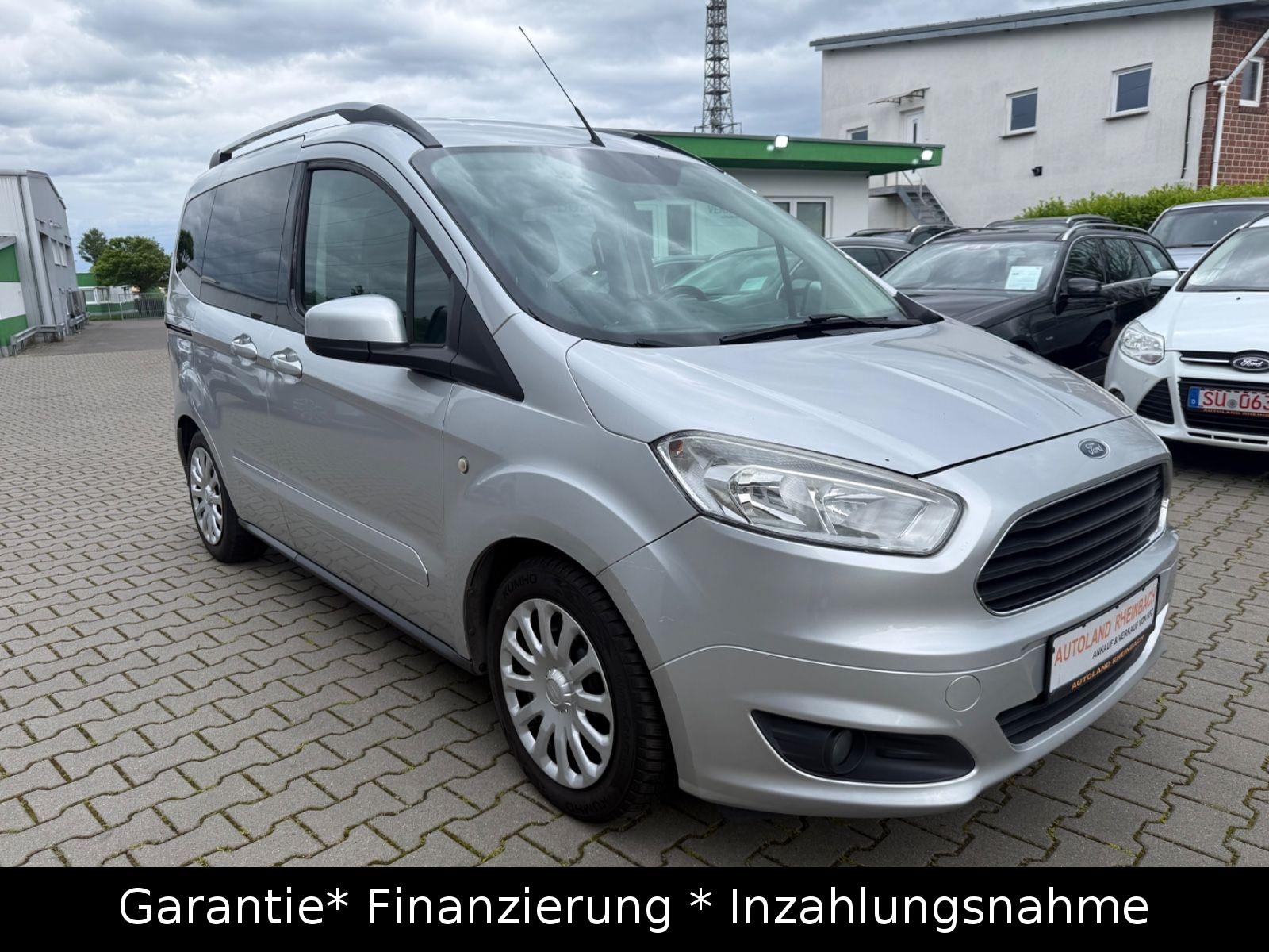Ford Tourneo Courier Titanium/ Navi/ Kamera