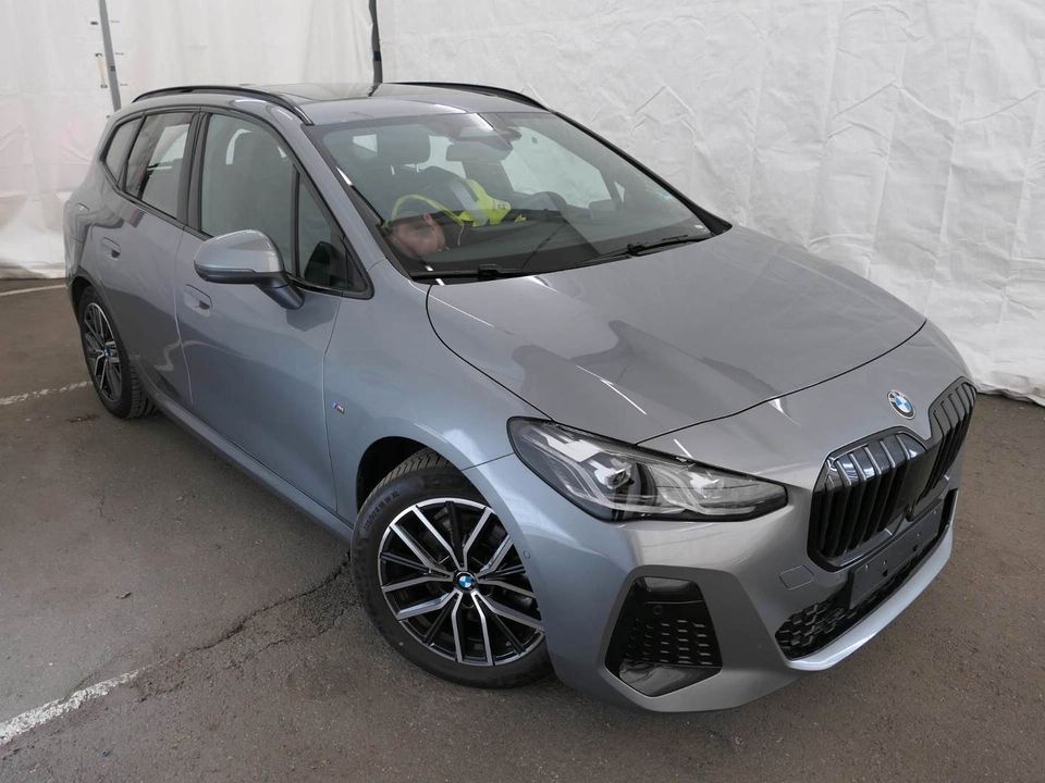 BMW 223 Active Tourer - Bild 2