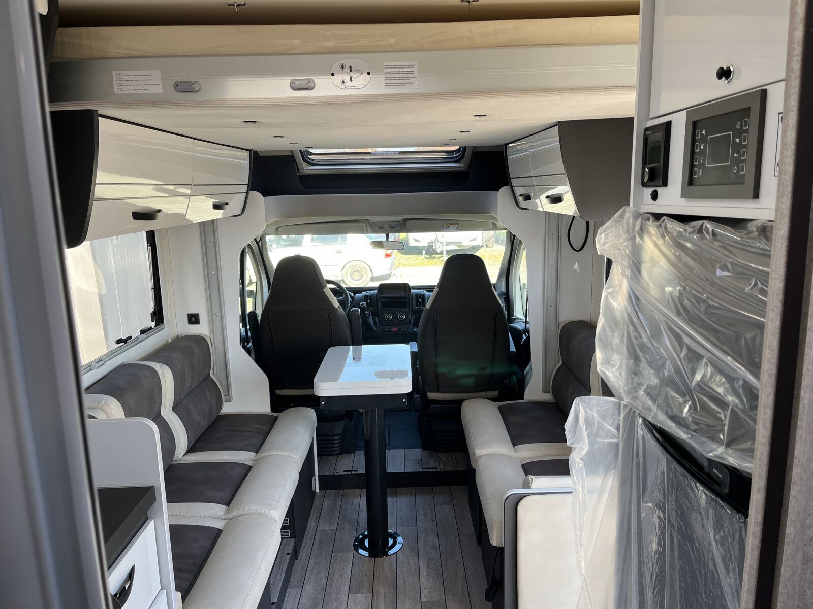 Fahrzeugabbildung Forster T FT699LF 11770,- Sondernachlass / 165 PS