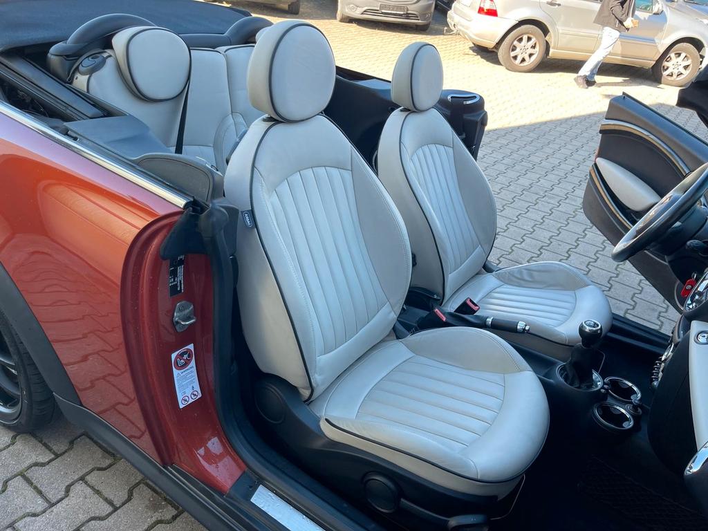 MINI Cooper Cabrio