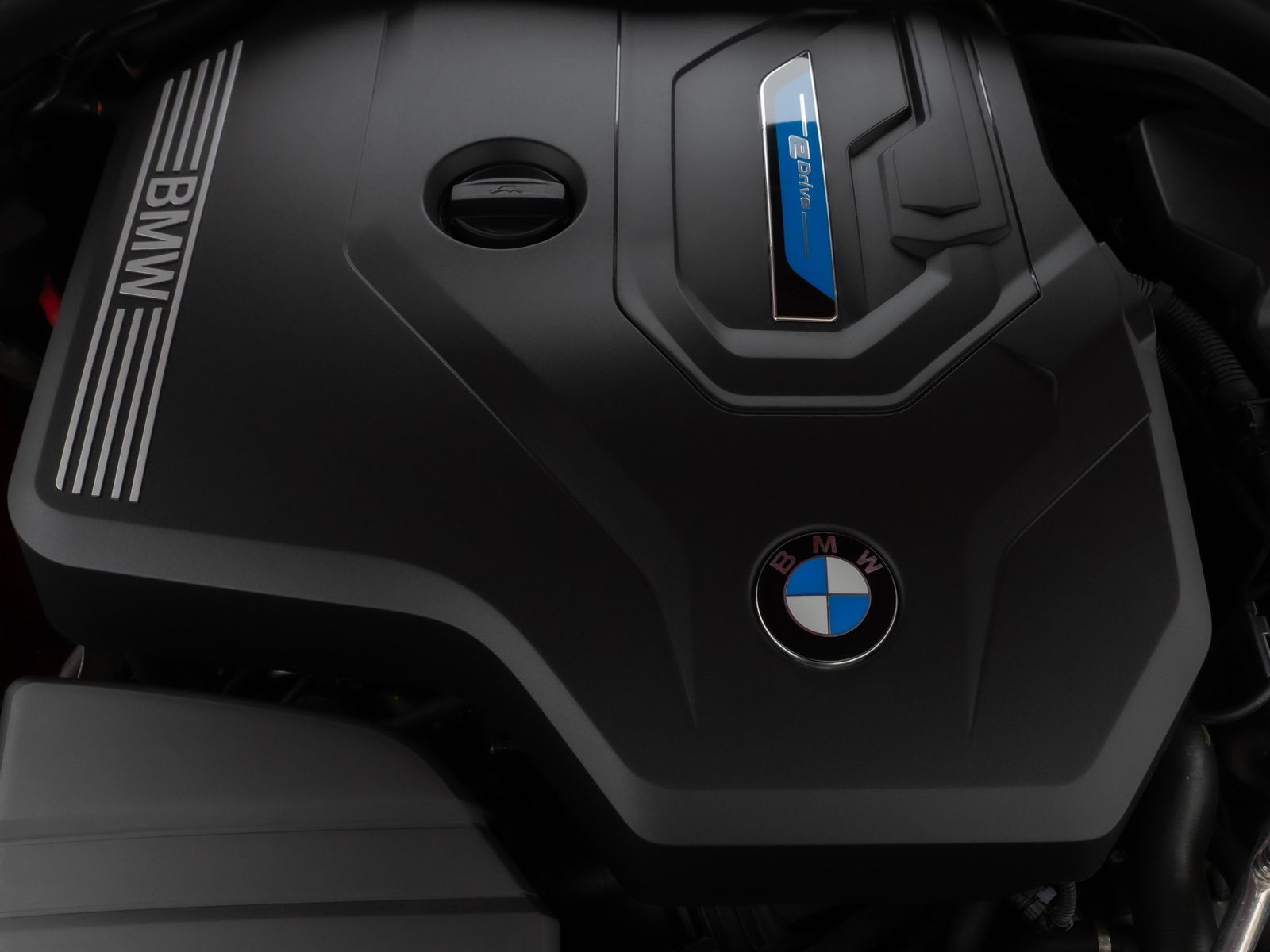 Fahrzeugabbildung BMW 330e DAB CockPit+ PDC LED Geschwindigkeitsreg.