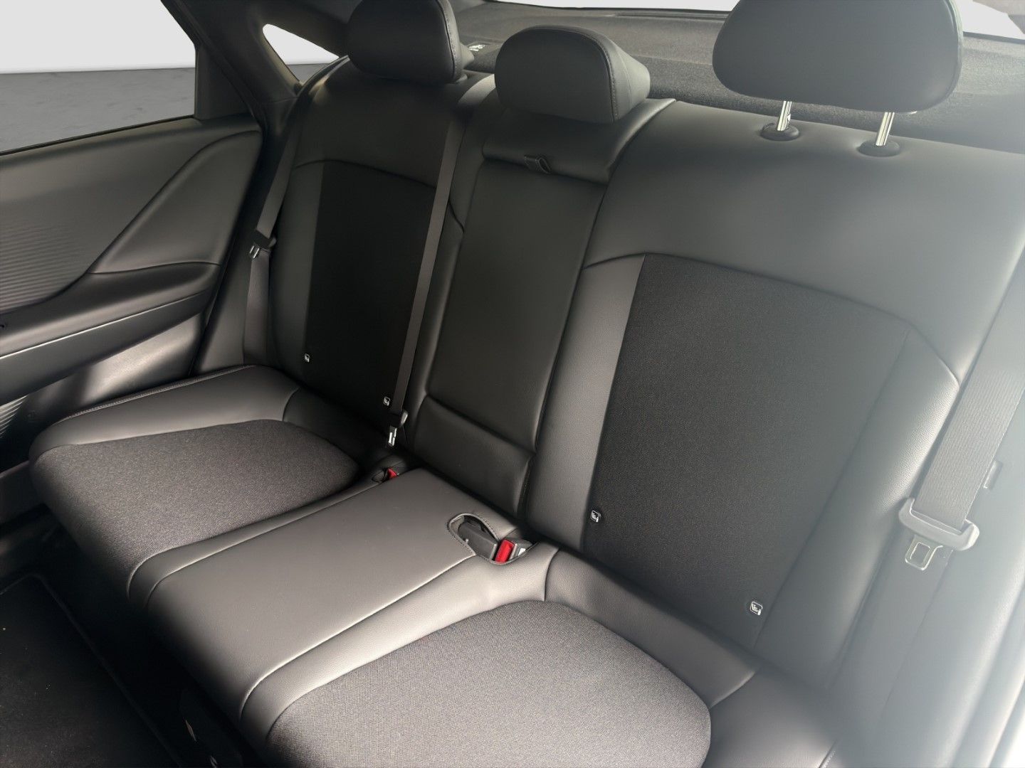 Hyundai IONIQ 6 – Bild 8