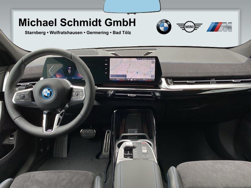 BMW iX2 - Bild 12