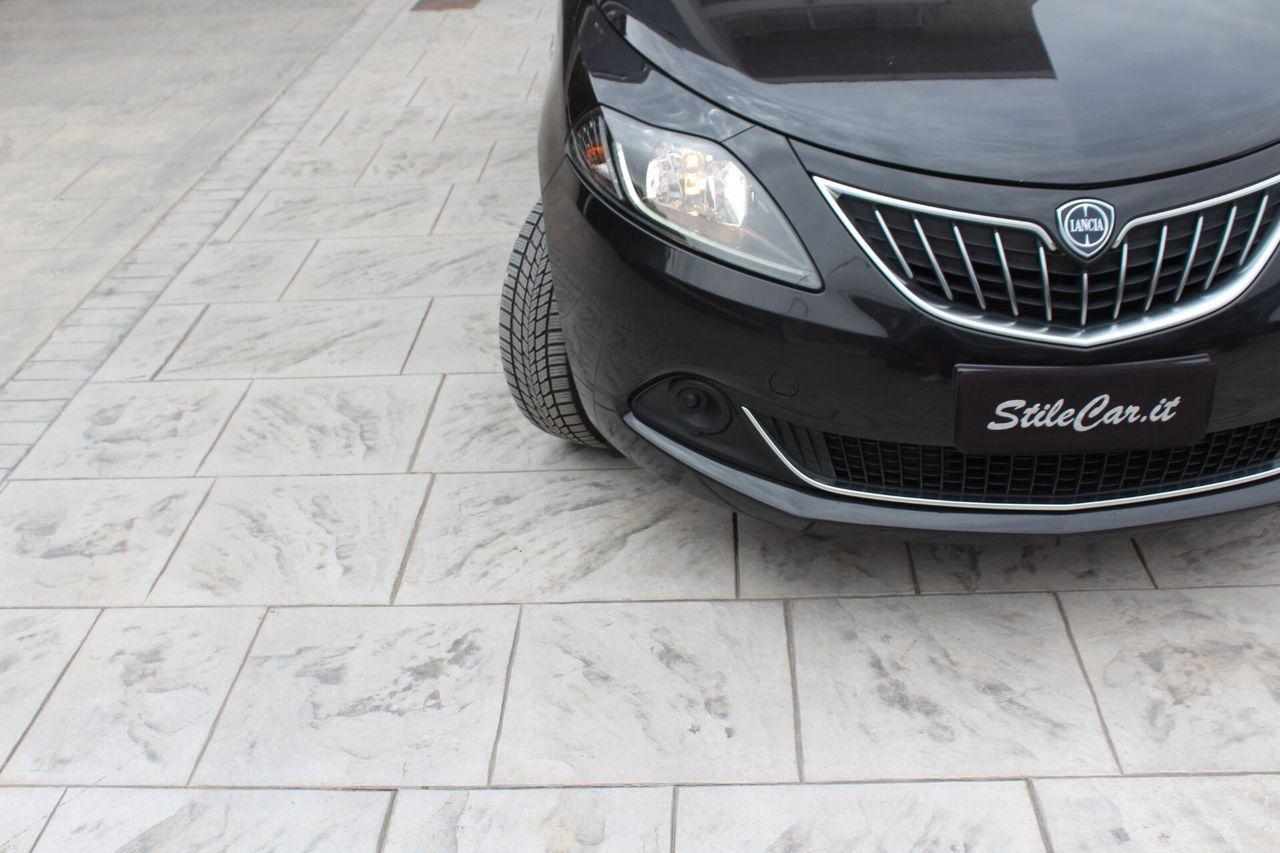 Lancia Ypsilon 1.0 FireFly 5 porte S&S Hybrid Ec
