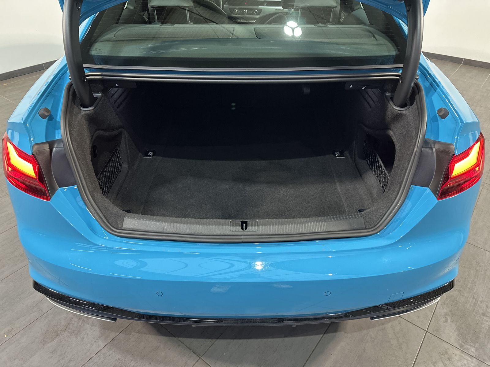 Fahrzeugabbildung Audi A5 40 TDI Qu S-Line Individual NAV+LED+PANO+19ZO