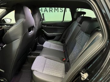 Fahrzeugverkauf 25 Skoda Octavia Combi 1.5 TSI Sportline Matrix AHK