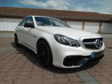 Mercedes-Benz E 63 AMG S 4MATIC-B&O-LEDER-MASSAGE - Mercedes-Benz E 63 AMG aus 2013