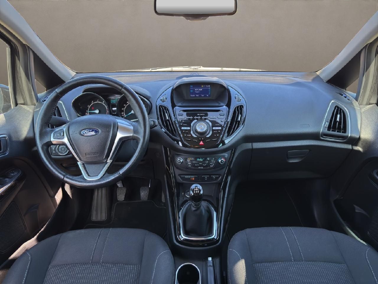 Fahrzeugabbildung Ford B-MAX Titanium