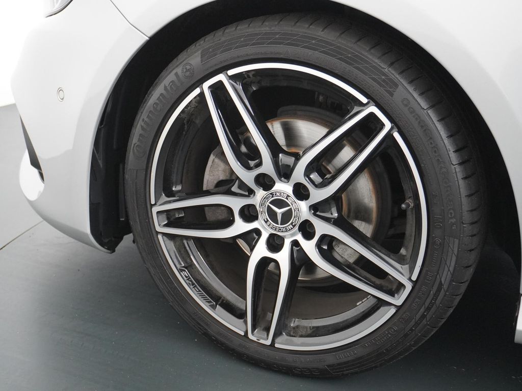 Mercedes-Benz A 160 Sport Edition AMG Styling
