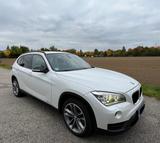 BMW X1 xDrive28i Sport Line/Auto/Pano/AHK/Navi/R.KAM