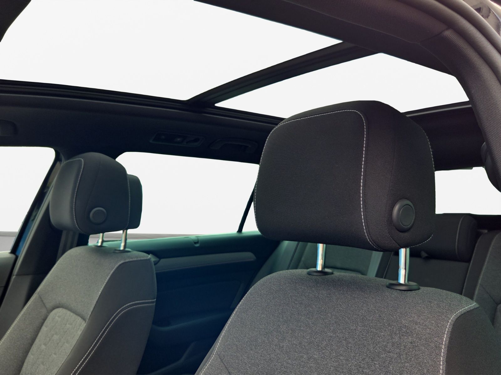Volkswagen Passat Variant - Bild 13