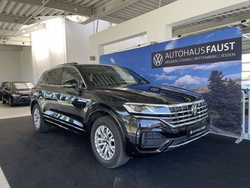 Volkswagen Touareg - 2