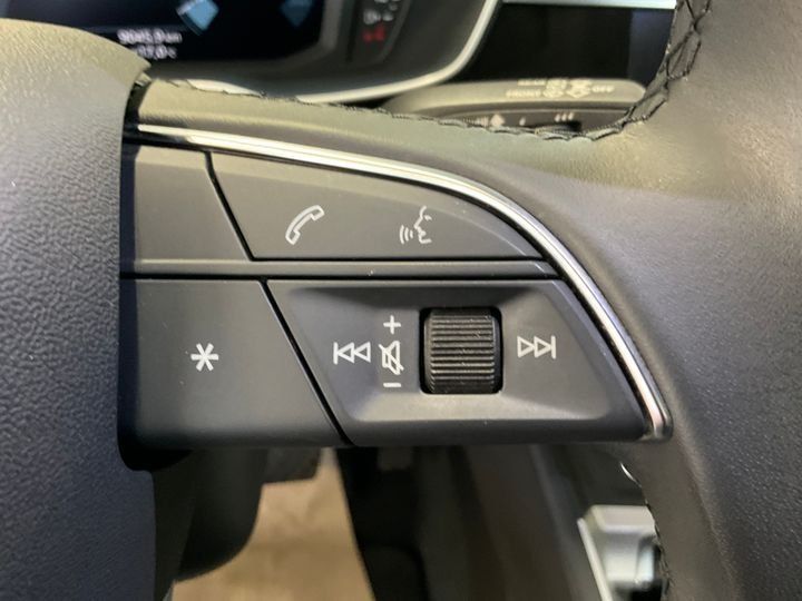 Fahrzeugabbildung Audi Q3 45 eTFSI S-tronic *Cam*LED*PDC*Sitzhzg*ACC*