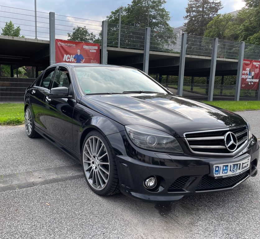 Mercedes-Benz C 63 AMG