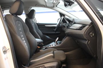 BMW 216 Active Tourer - 11