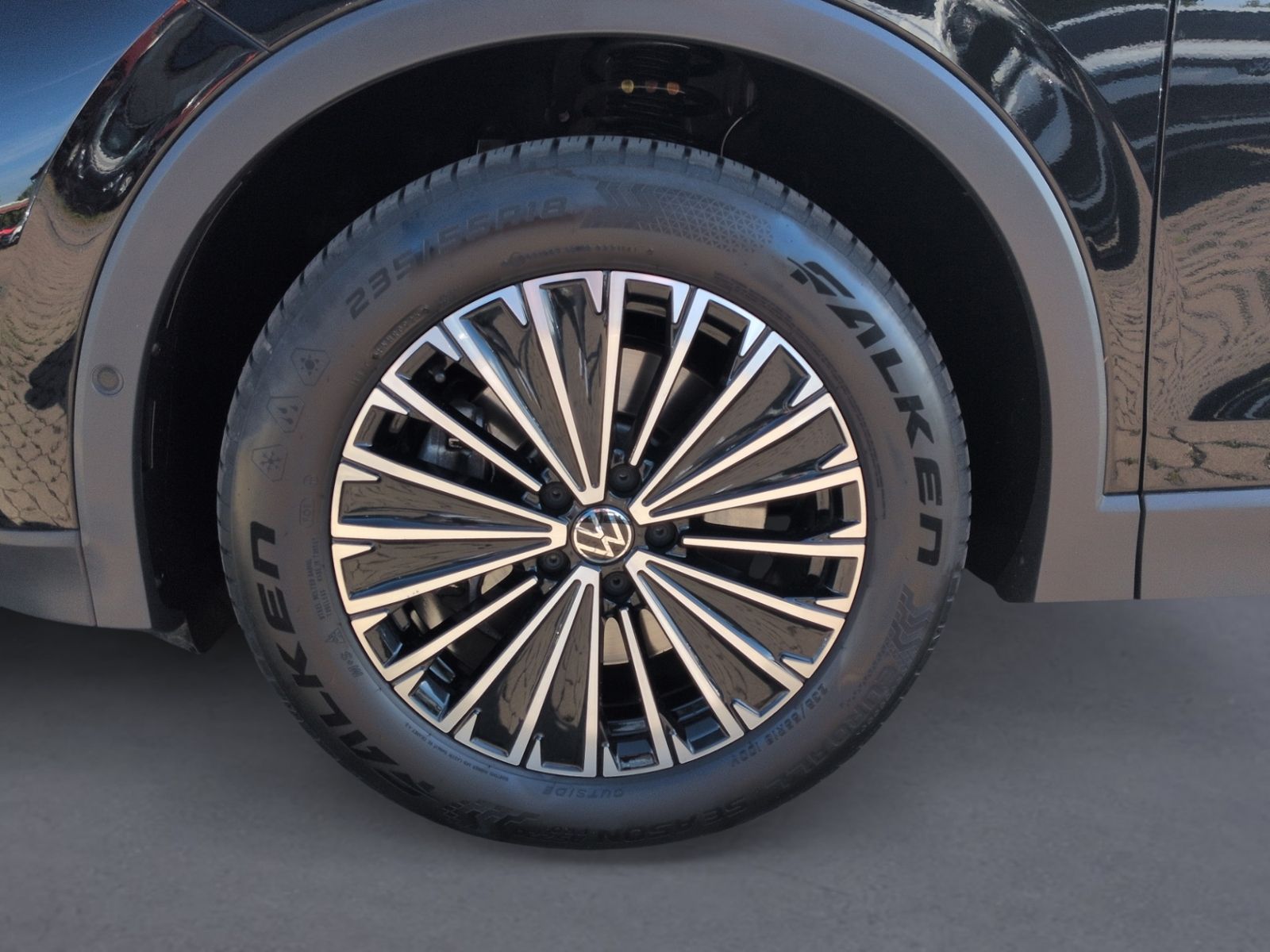 Tiguan 2.0 TDI DSG 4Motion GOAL KAMERA+SHZ+LED